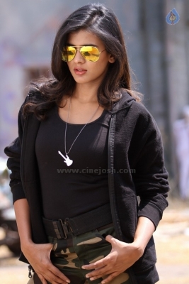 Hebah Patel Latest Gallery - 13 of 40