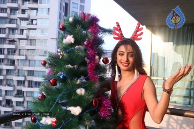 Heena Panchal Christmas Photo Shoot - 19 of 21