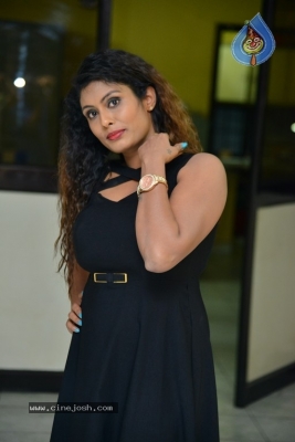 Heroine Radhika Stills - 1 of 7