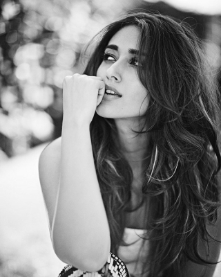 Ileana Photos - 13 of 17