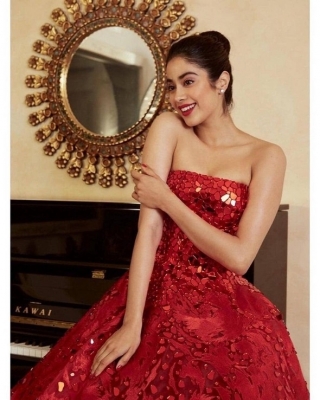 Janhvi Kapoor Stills - 1 of 4