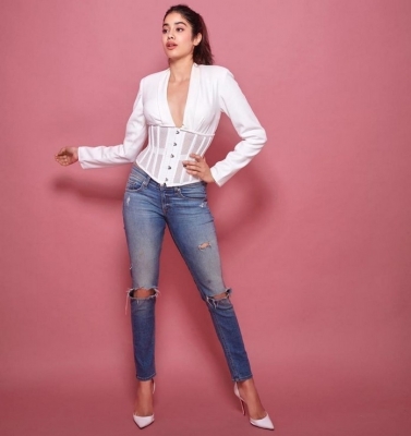 Janhvi Kapoor Stills - 13 of 13