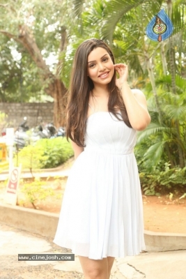 Kyra Dutt New Images - 1 of 21