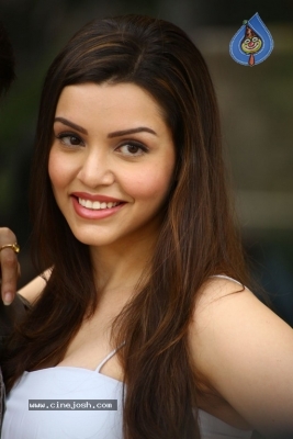 Kyra Dutt New Images - 4 of 21