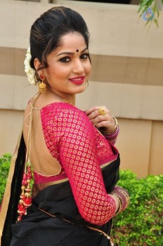 Madhavi Latha New Pics - 9 of 40