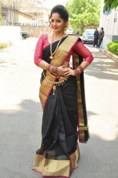 Madhavi Latha New Pics - 13 of 40