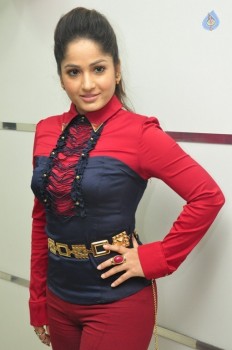 Madhavi Latha Photos - 11 of 25