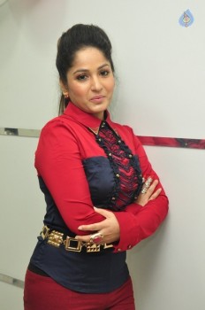 Madhavi Latha Photos - 15 of 25