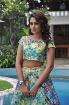 Madhu Shalini Latest Pics - 16 of 24