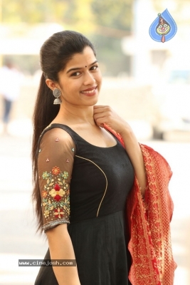 Mahima Latest Gallery - 7 of 21