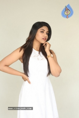 Malavika Satheesan Stills - 15 of 36