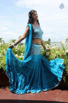 Monal Gajjar New Pics - 4 of 20