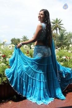 Monal Gajjar New Pics - 11 of 20