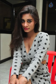 Monica Thompson Photos - 5 of 39