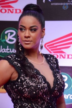 Mumaith Khan New Photos - 10 of 38