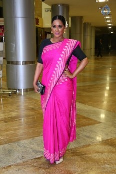 Mumaith Khan Photos - 12 of 14