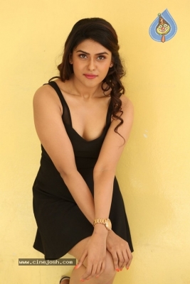 Naira Shah New Photos - 33 of 33