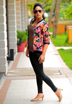 Nandita Swetha New Photos - 3 of 5