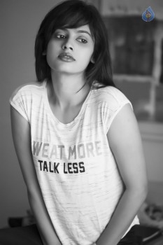 Nandita Swetha New Photos - 8 of 9