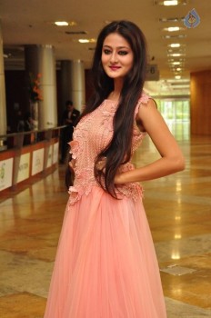 Nilofer New Gallery - 18 of 21