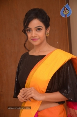 Nithya Shetty Pictures - 15 of 21