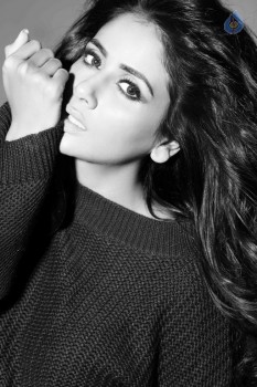 Parul Yadav New Photos - 6 of 11