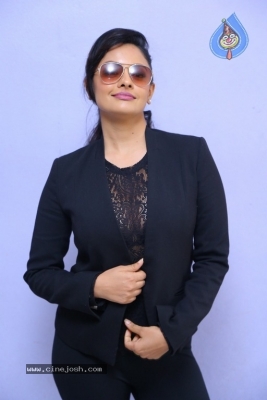 Pooja Kumar Latest Stills - 12 of 20