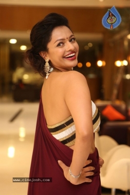 Pooja Kumar New Photos - 9 of 42