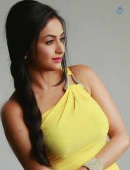 Pooja Latest Photos - 6 of 29