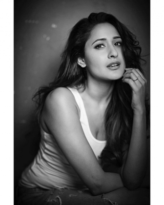 Pragya Jaiswal Photos - 7 of 13