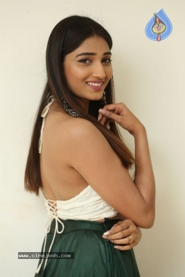 Priya Vadlamani Photos - 17 of 17