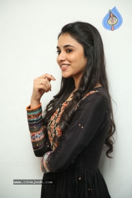 Priyanka Arul Mohan Photos - 10 of 21