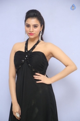 Priyanka Gallery - 7 of 21