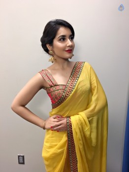 Raashi Khanna Gallery - 10 of 20