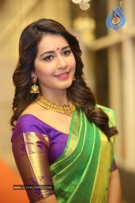 Raashi Khanna Gallery - 7 of 38