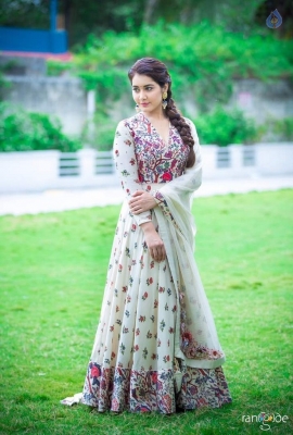 Raashi Khanna Latest Photos - 5 of 10
