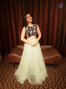 Raashi Khanna Pics - 5 of 10