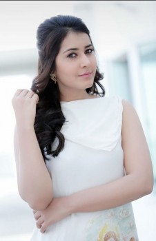 Raashi Khanna Pics - 3 of 6