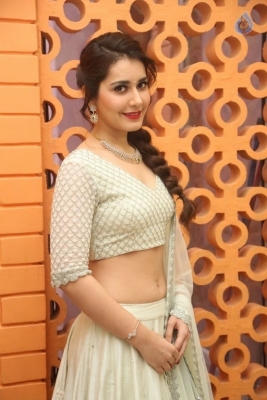 Raashi Khanna Pics - 1 of 29