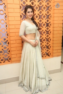 Raashi Khanna Pics - 18 of 29