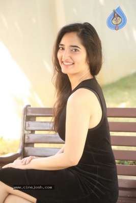 Radhika Mehrotra Stills - 4 of 21