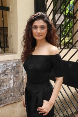 Ragini Khanna New Photos - 15 of 17