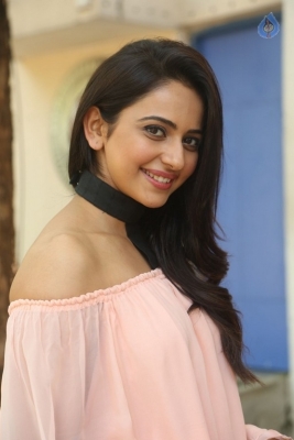 Rakul Preet Singh New Images - 20 of 21