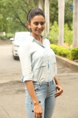 Rakul Preet Singh New Photos - 19 of 35