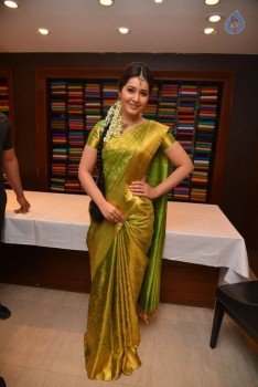 Rashi Khanna New Photos - 19 of 29