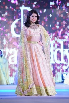 Rashi Khanna New Pics - 8 of 41