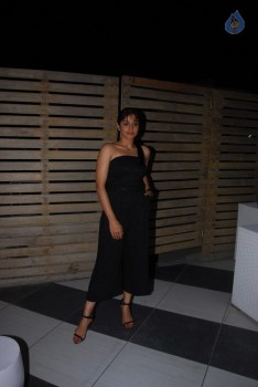 Regina Cassandra Photos - 13 of 18