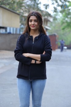 Ritika Singh New Gallery - 6 of 37