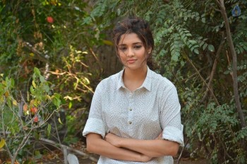 Ritika Singh New Photos - 11 of 21