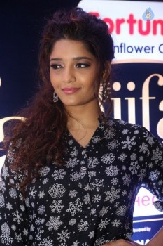 Ritika Singh New Photos - 13 of 23